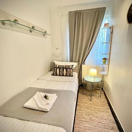 Perfect Place To Stay Self Check In-24H-Netflix-Wifi Resita Buitenkant foto