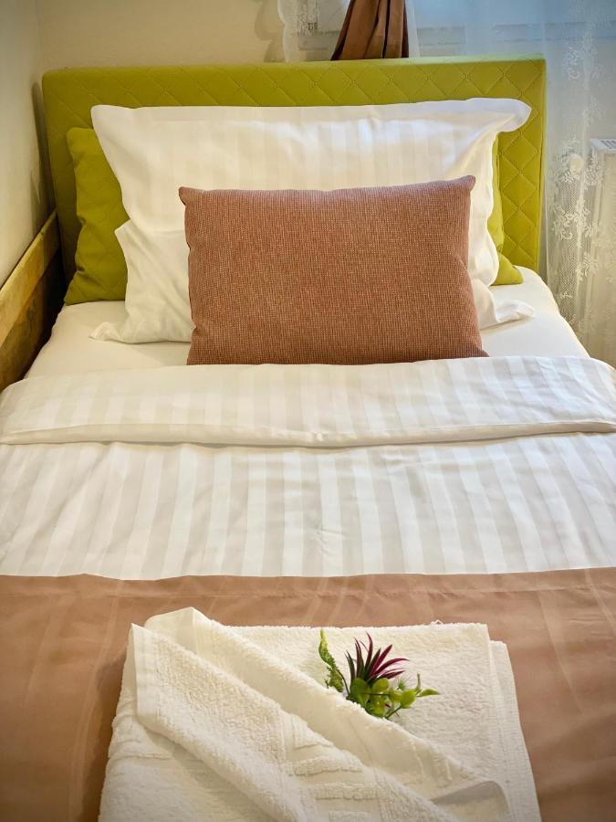 Perfect Place To Stay Self Check In-24H-Netflix-Wifi Resita Buitenkant foto
